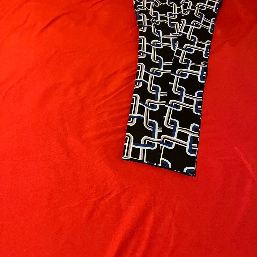 New York & Company Black and Blue Geometric Pants - Picture 2 of 5